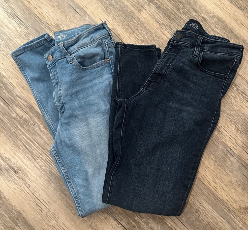 2 Old Navy Women's Rockstar Super Skinny Jeans High Rise 10 Secret Smooth Pocket